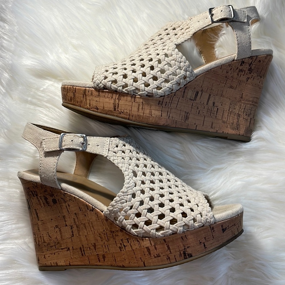 Natural color wedges 7.5